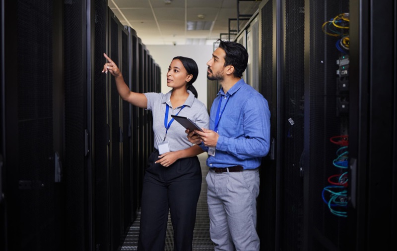 How Do Data Centers Manage Complex Location Challenges